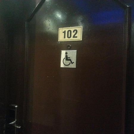 Royal Creek Hotel Дубай Екстериор снимка
