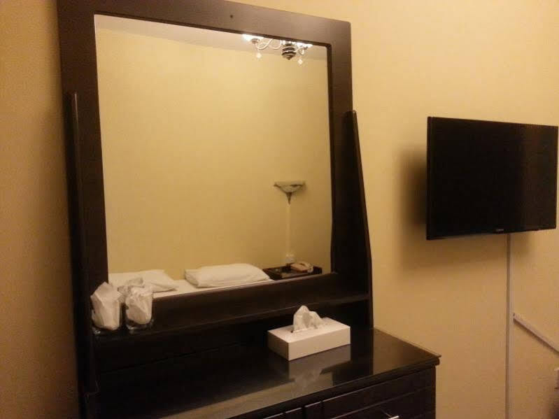 Royal Creek Hotel Дубай Екстериор снимка